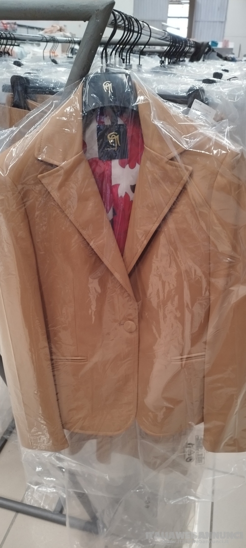 STOCK ABBIGLIAMENTO INVERNALE DONNA GAI MATTIOLO
