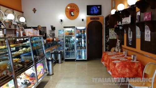 Bar In Zona Centrale 