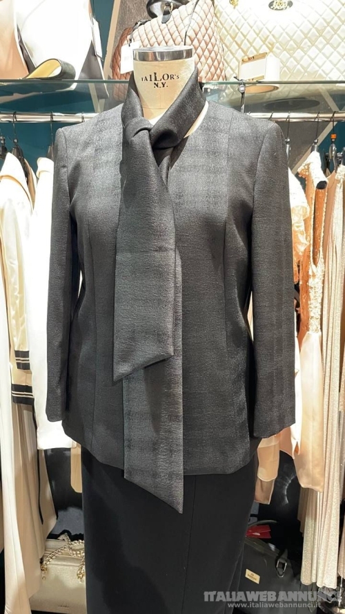 Stock abbigliamento firmato donna 300 PEZZI MININO DI ACQUISTO 50 CAPI