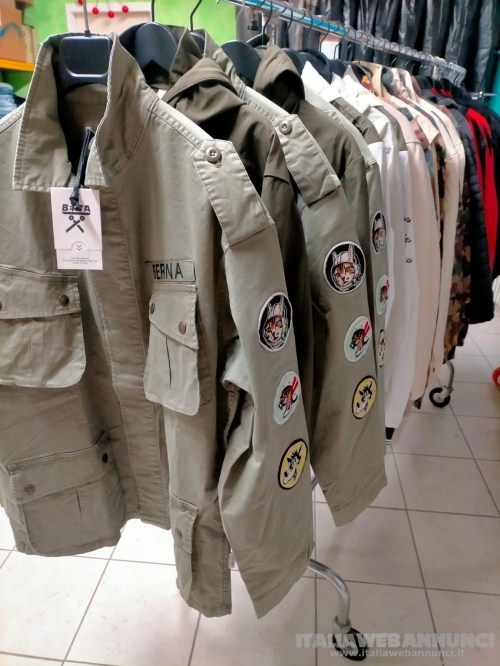 stock abbigliamento uomo