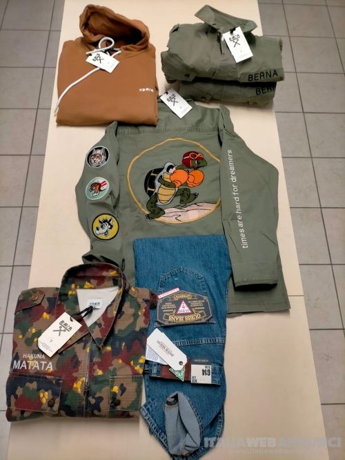 stock abbigliamento uomo