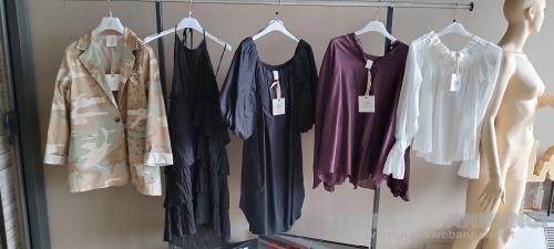 STOCK ABBIGLIAMENTO DONNA FIRMATO
