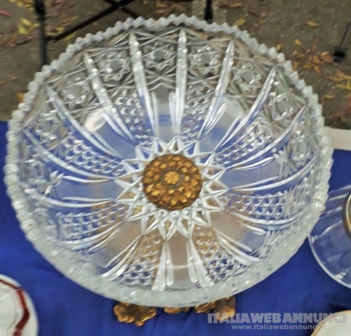 Coppa   centrotavola in cristallo   con base in bronzo dorato 