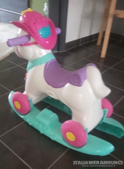 Cavalluccio a dondolo Chicco 